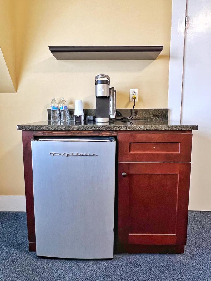 Winthrop Arms Hotel Restaurant Logan Airport Экстерьер фото