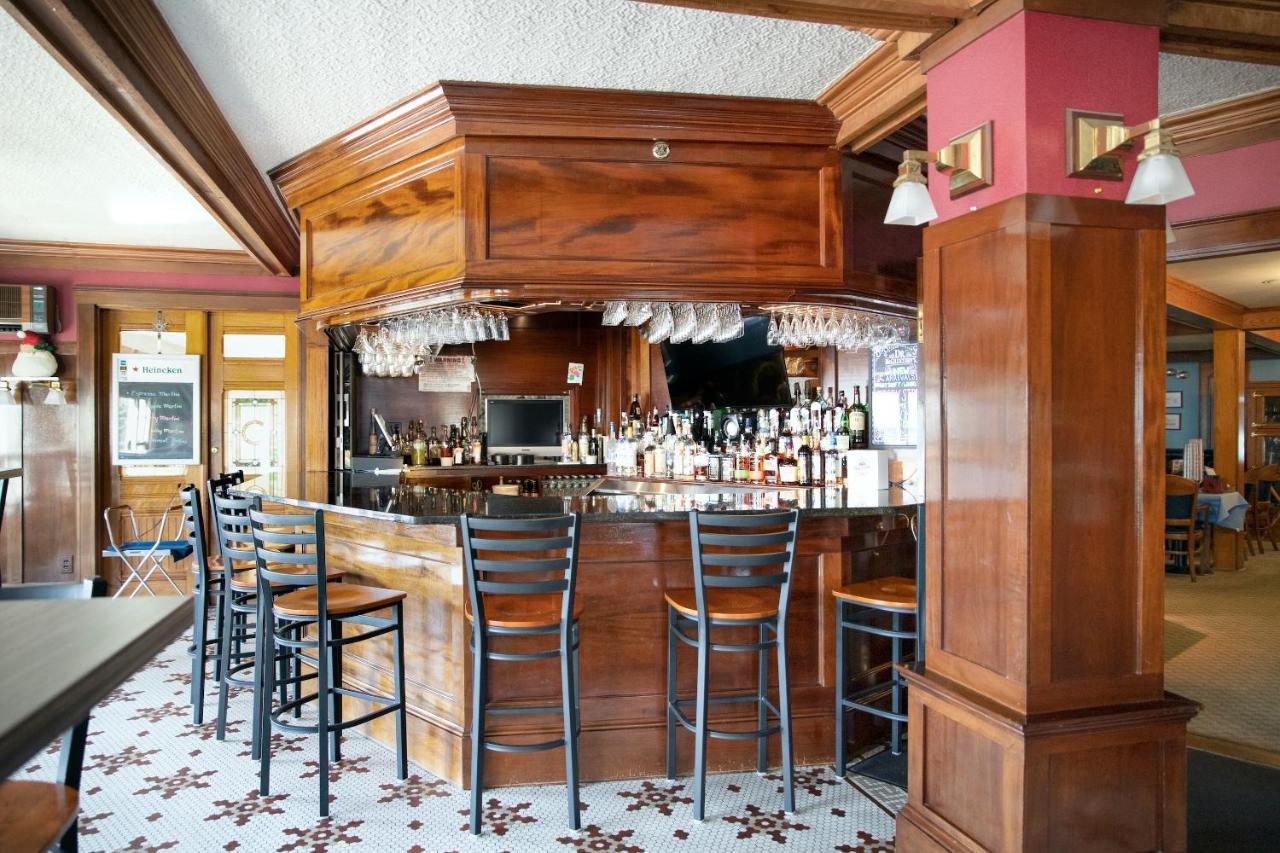 Winthrop Arms Hotel Restaurant Logan Airport Экстерьер фото